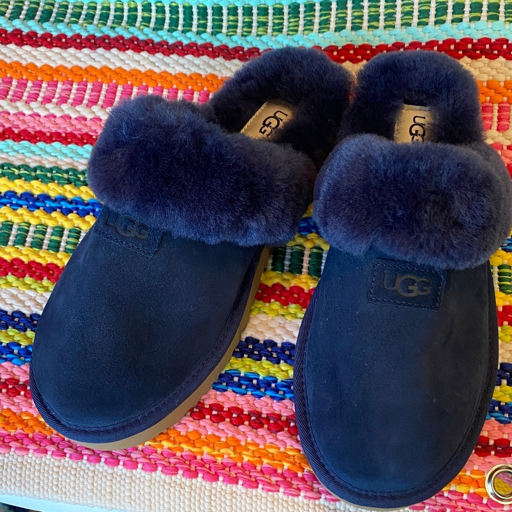 NEW without box UGG Coquette Slippers in Size 9